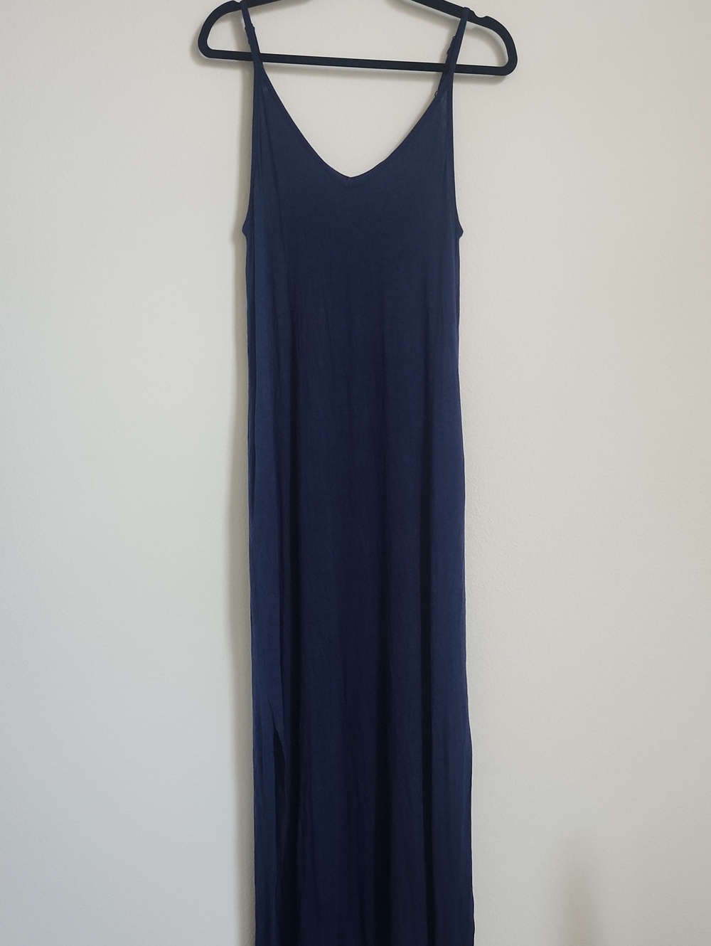 Grecerelle Women’s Navy Slip Maxi Dress Classic V-Neck Spaghetti Strap